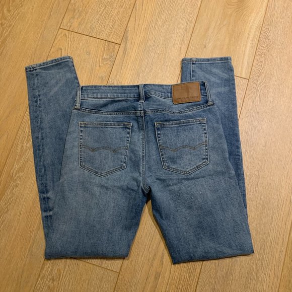 American Eagle Men's Medium Blue Distressed Skinny Jeans - Picture 4 of 4